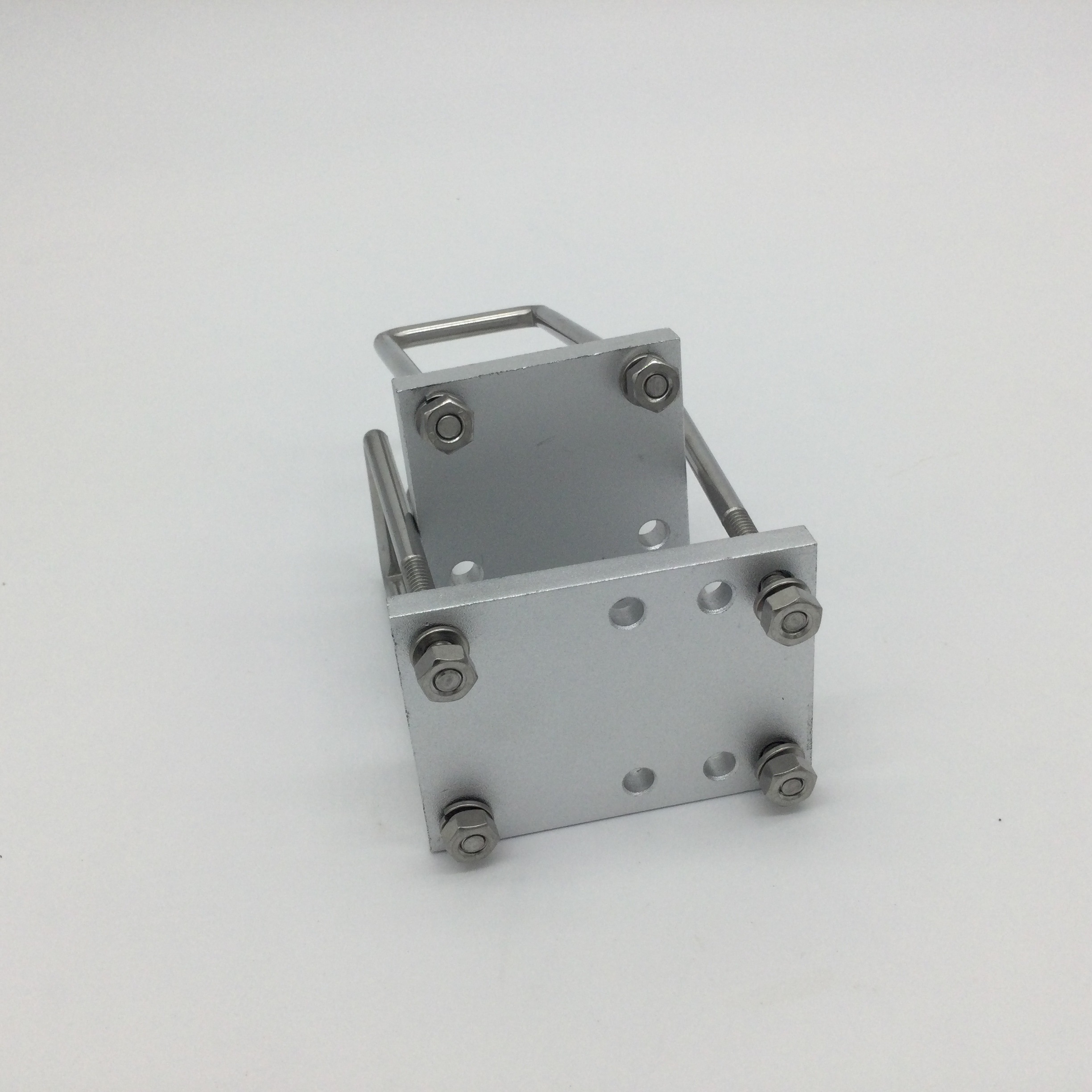 V Bar Adapter Kit - Long U Bolts allow for fitting to wider/deeper roof bars - Image 7